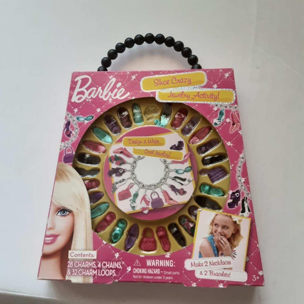 KIDS BARBIE SHOE CRAZY JEWELRY ACTIVITY BOX -NEW-MAKES 2 NECKLACES & 2 BRACELETS